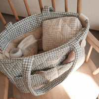 pochette vichy dans un sac à couches