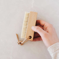 Brosse à ongle en bois