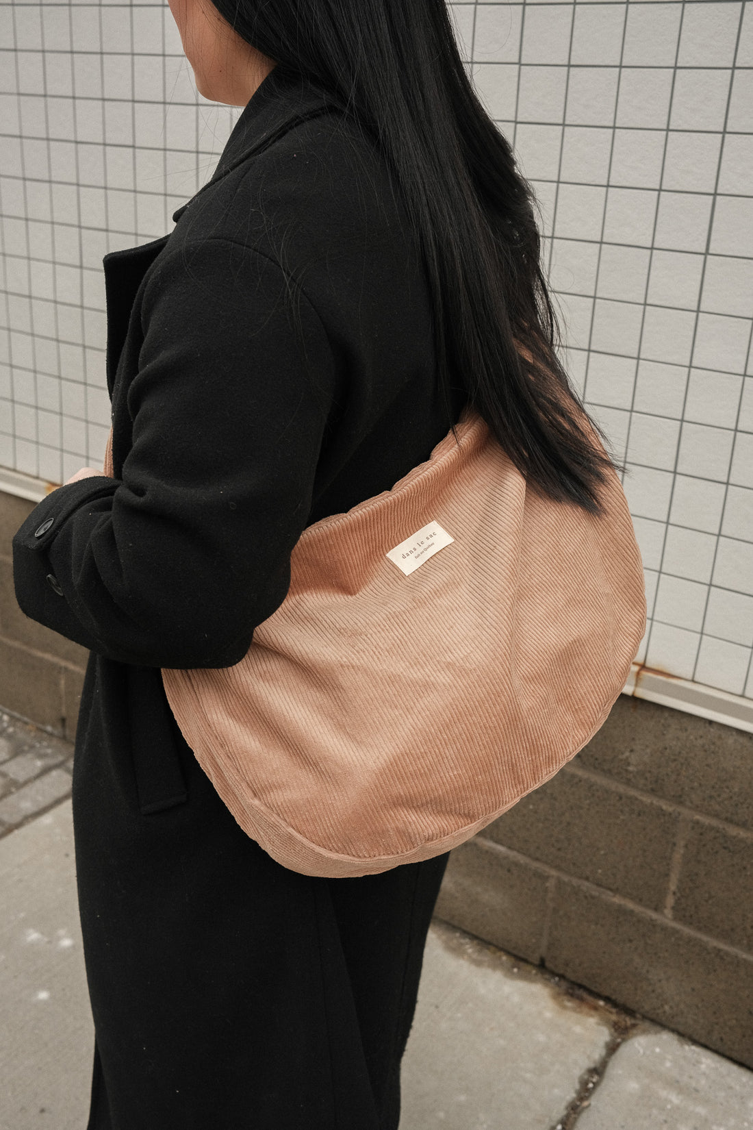 Crescent corduroy bag - Adjustable Shoulder Strap & Zipper Closure