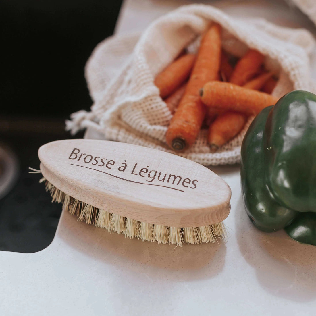 brosse à légumes en bois